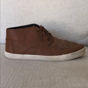 Men’s’ Toms lace up shoes 10.5